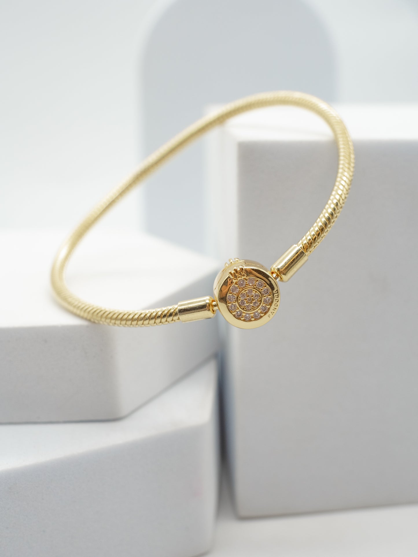 Pulsera Coronada Brillante