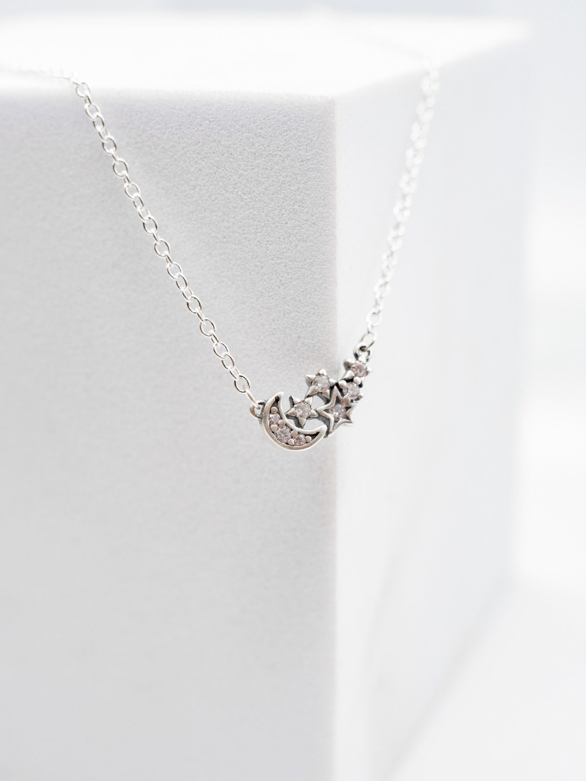 Collar Pandora Luna y Estrella