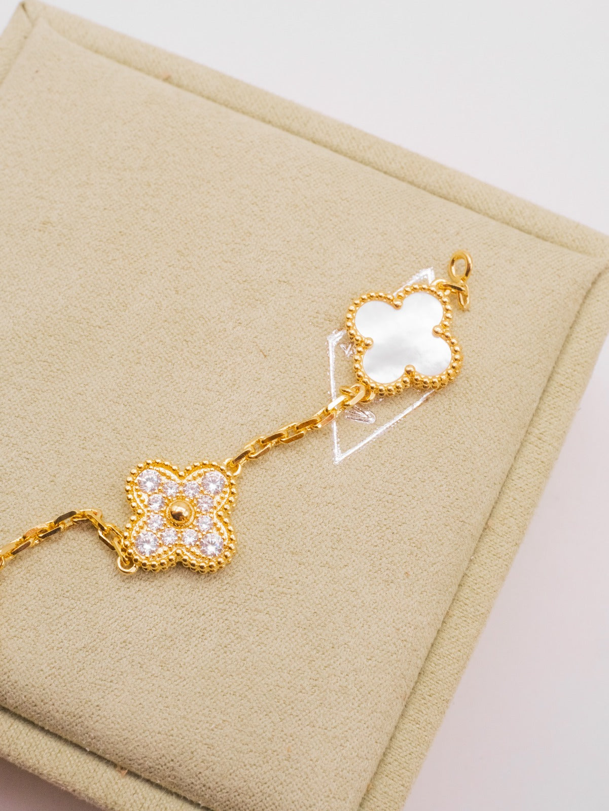 Pulsera vintage Alhambra, 5 motivos