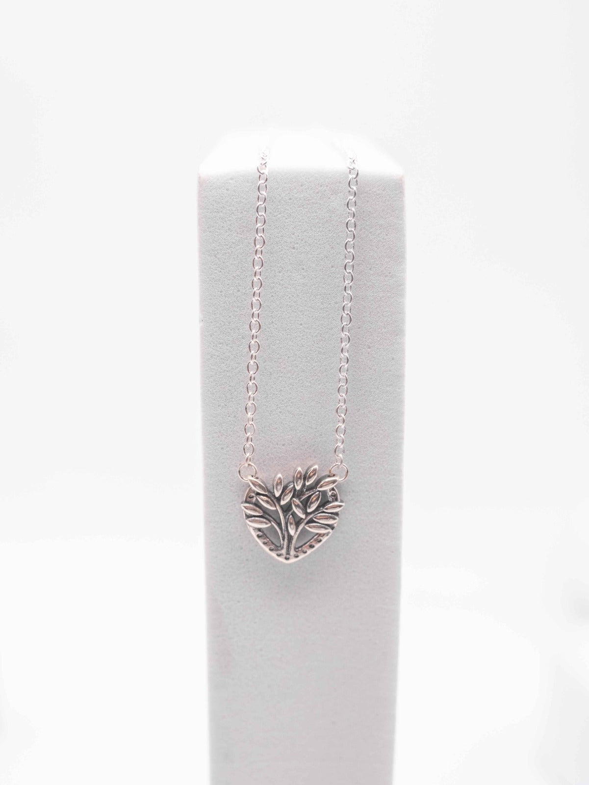 Collar Pandora Corazón con Árbol de la Familia