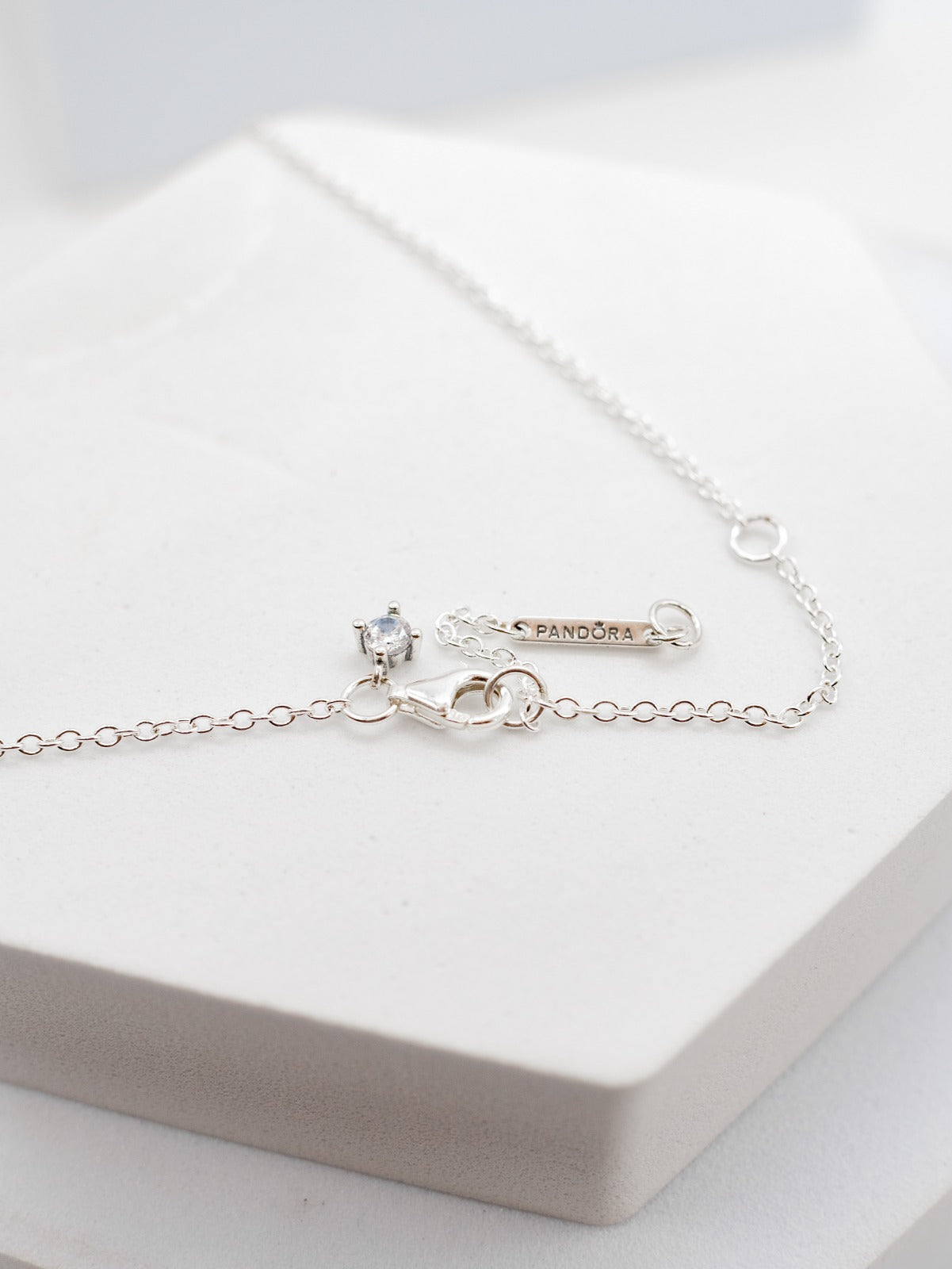 Collar Pandora Halo de Pera Brillante