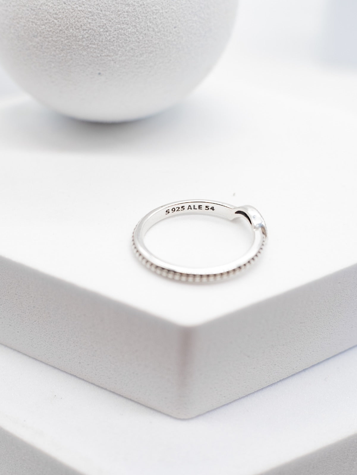 Anillo Pandora Luna Creciente