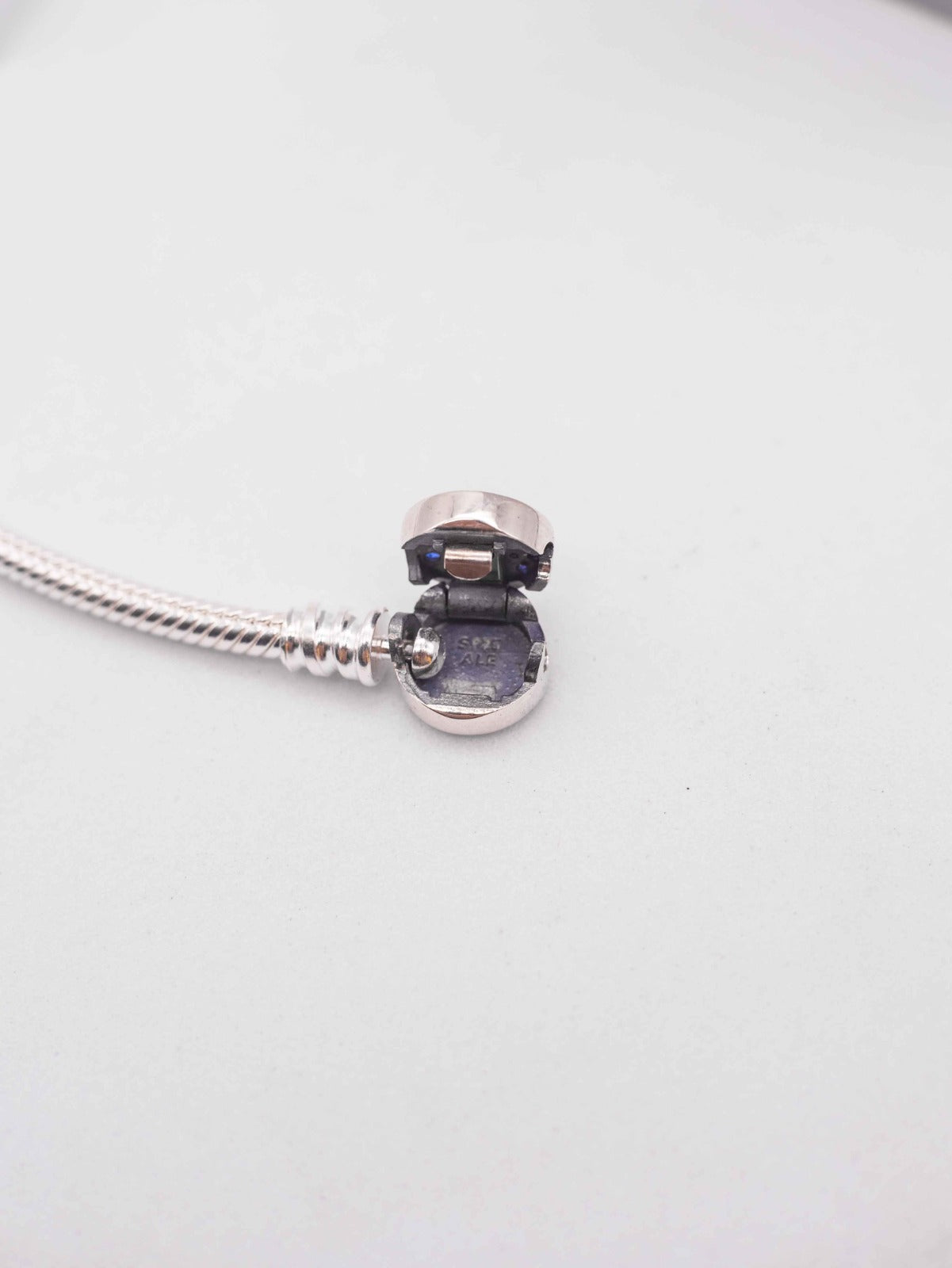 Pulsera Pandora Moments Cierre Azul Brillante