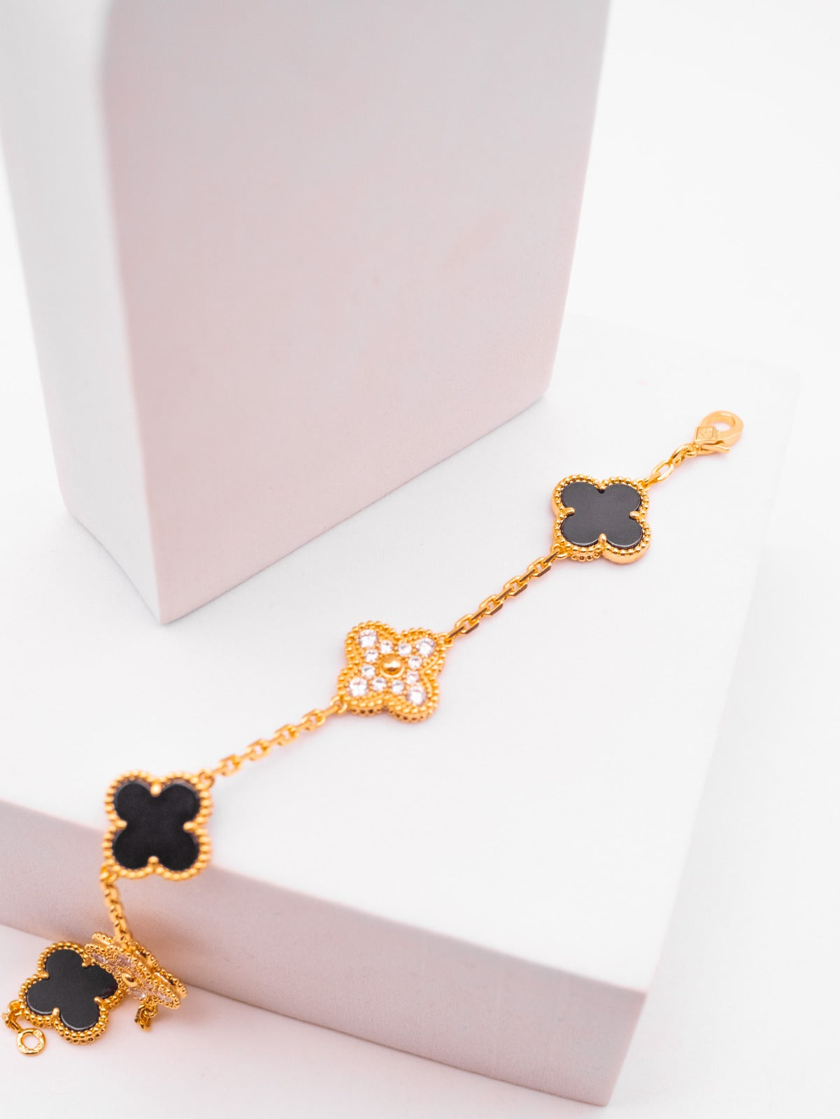 Pulsera vintage Alhambra, 5 motivos